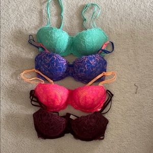 Victoria’s Secret pink date lace bras 34D